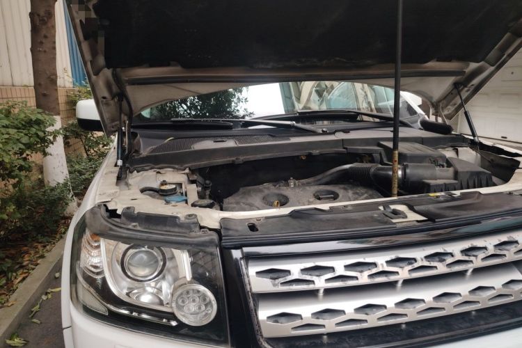 Used Land Rover Freelander 2 2013 2.0T Si4 HSE Gasoline Version Engine Bay Right
