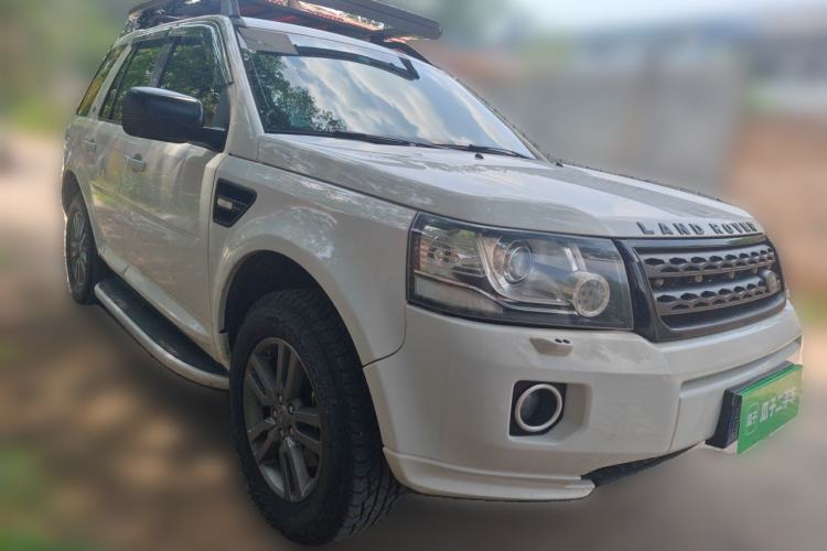 Used Land Rover Freelander 2 2013 2.0T Si4 SE Gasoline Edition Front Right 45 Deg