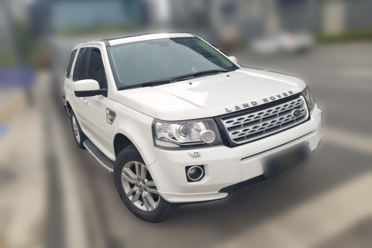 Used Land Rover Freelander 2 2013 2.0T Si4 SE Gasoline Edition Front Right 45 Deg