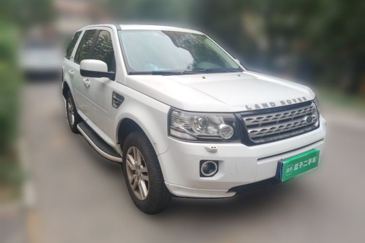 Used Land Rover Freelander 2 2013 2.0T Si4 SE Gasoline Edition Front Right 45 Deg
