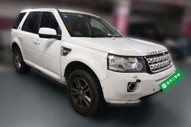 Used Land Rover Freelander 2 2013 2.0T Si4 SE Gasoline Edition Front Right 45 Deg