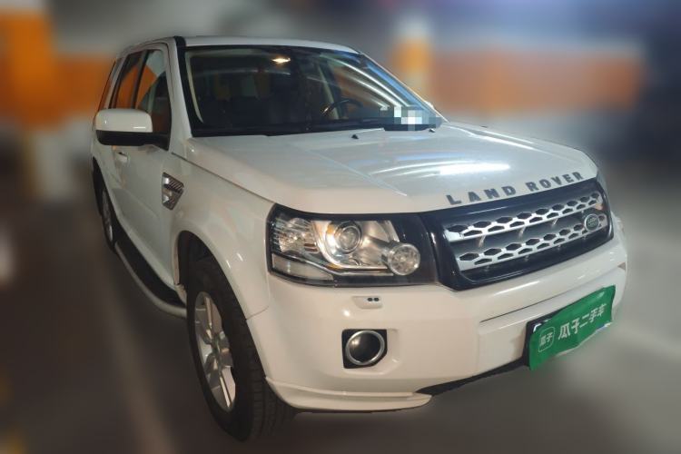 Used Land Rover Freelander 2 2013 2.0T Si4 SE Gasoline Edition Front Right 45 Deg