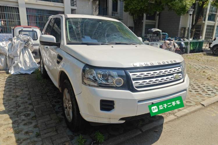 Used Land Rover Freelander 2 2013 2.2T SD4 S Diesel Version Front Right 45 Deg
