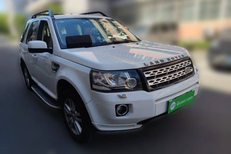 Used Land Rover Freelander 2 2013 2.0T Si4 SE Gasoline Edition Front Right 45 Deg