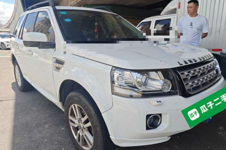 Used Land Rover Freelander 2 2013 2.0T Si4 SE Gasoline Edition Front Right 45 Deg
