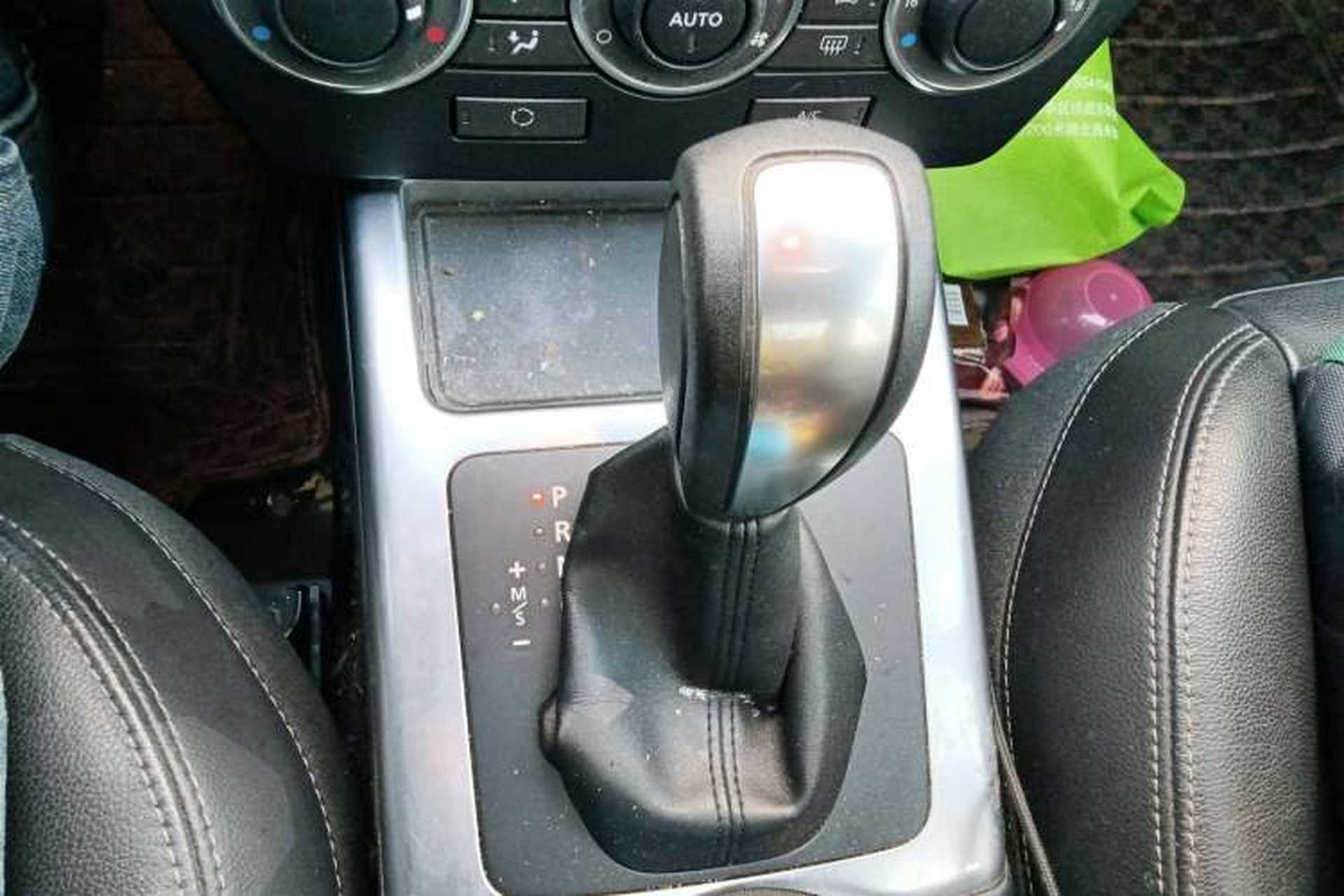 Used Land Rover Freelander 2 2013 2.2T SD4 SE Diesel Edition Gear Lever