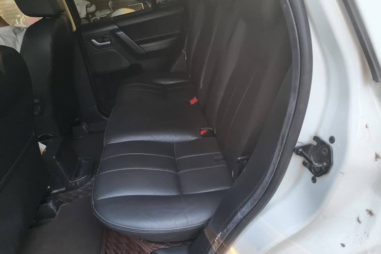 Used Land Rover Freelander 2 2013 2.2T SD4 SE Diesel Edition Interior 4