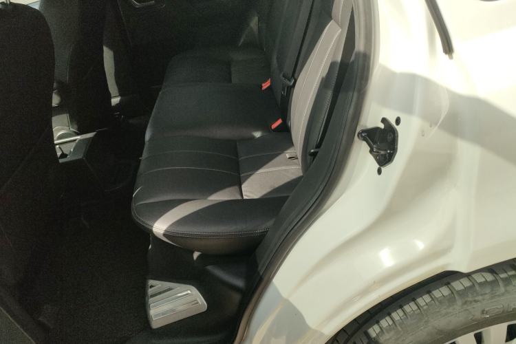 Used Land Rover Freelander 2 2013 2.0T Si4 Dynamic Limited Edition Left Rear Seat