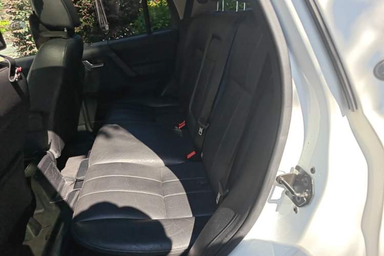 Used Land Rover Freelander 2 2013 2.2T SD4 SE Diesel Edition Left Rear Seat