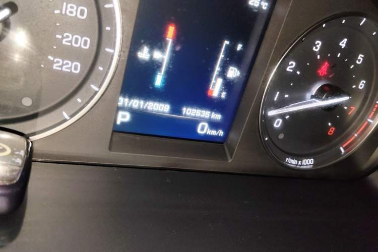 Used Land Rover Freelander 2 2013 2.0T Si4 SE Gasoline Edition Odometer Close Up