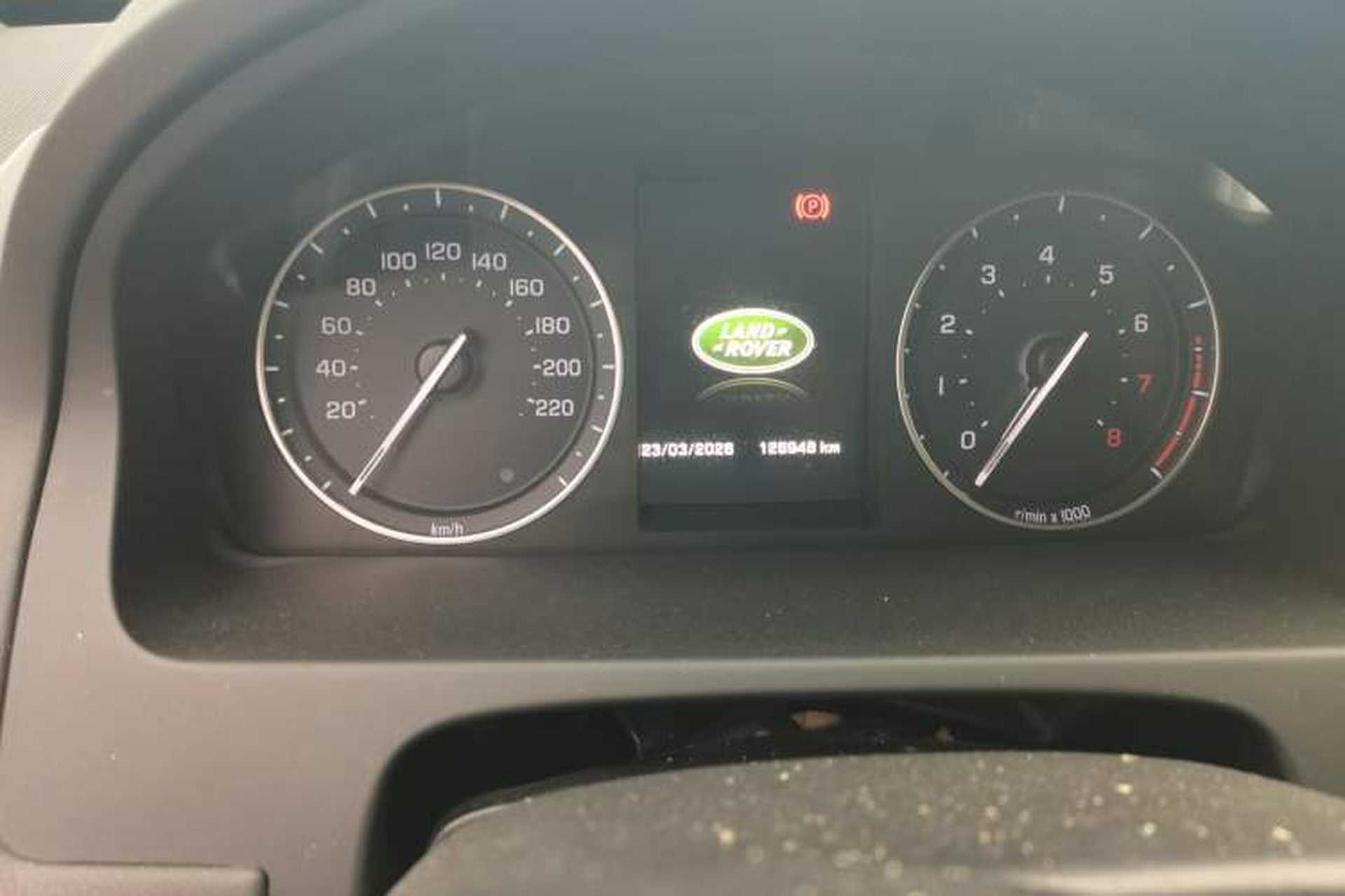 Used Land Rover Freelander 2 2013 2.0T Si4 SE Gasoline Edition Odometer Close Up