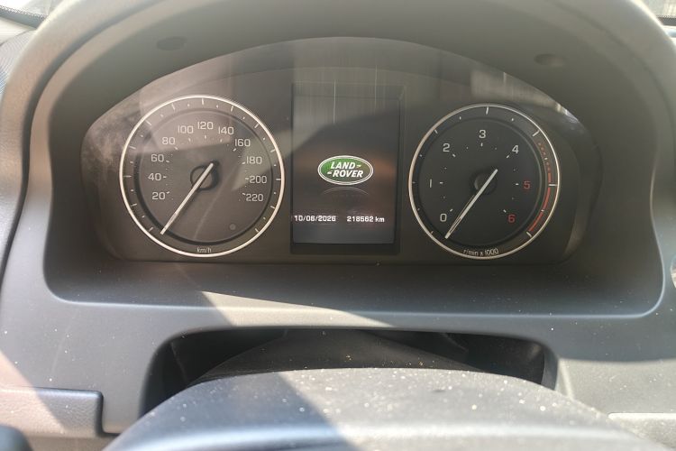 Used Land Rover Freelander 2 2013 2.2T SD4 S Diesel Version Odometer Close Up