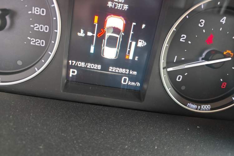 Used Land Rover Freelander 2 2013 2.0T Si4 SE Gasoline Edition Odometer Close Up