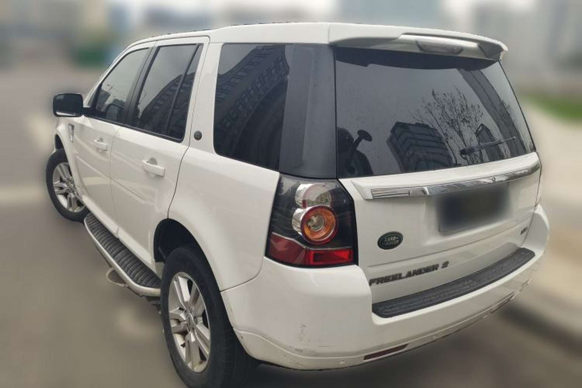 Used Land Rover Freelander 2 2013 2.0T Si4 SE Gasoline Edition Rear Left 45 Deg
