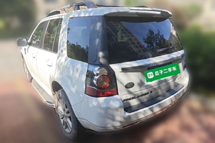 Used Land Rover Freelander 2 2013 2.2T SD4 SE Diesel Edition Rear Left 45 Deg