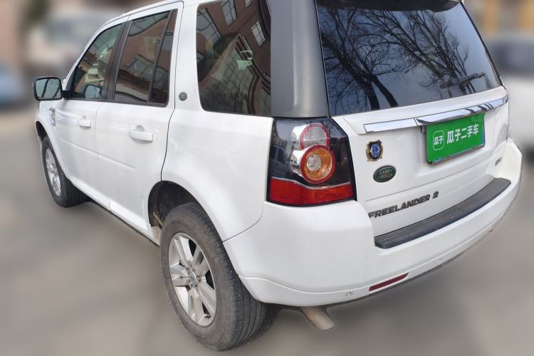 Used Land Rover Freelander 2 2013 2.2T SD4 SE Diesel Edition Rear Left 45 Deg
