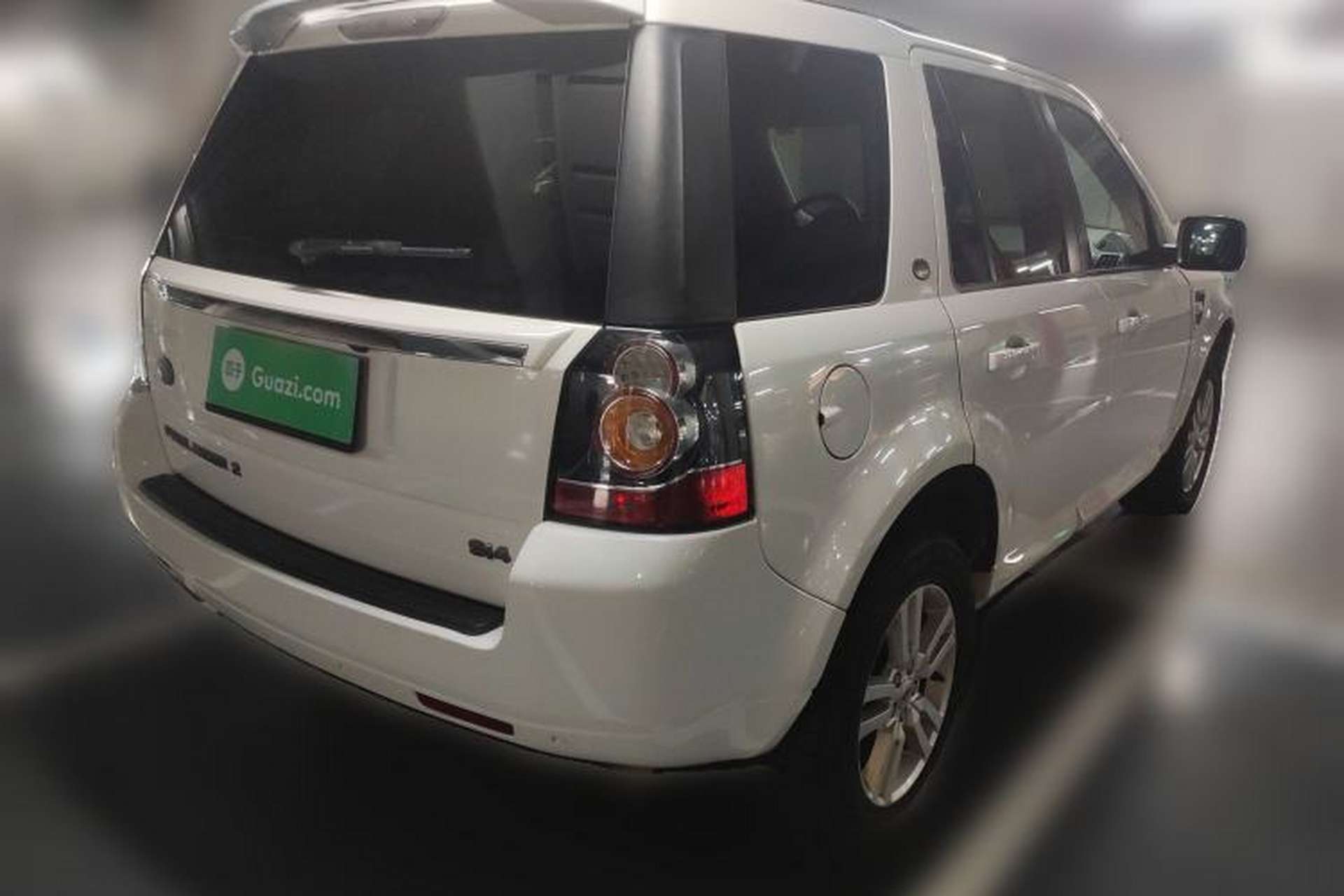 Used Land Rover Freelander 2 2013 2.0T Si4 SE Gasoline Edition Rear Right 45 Deg