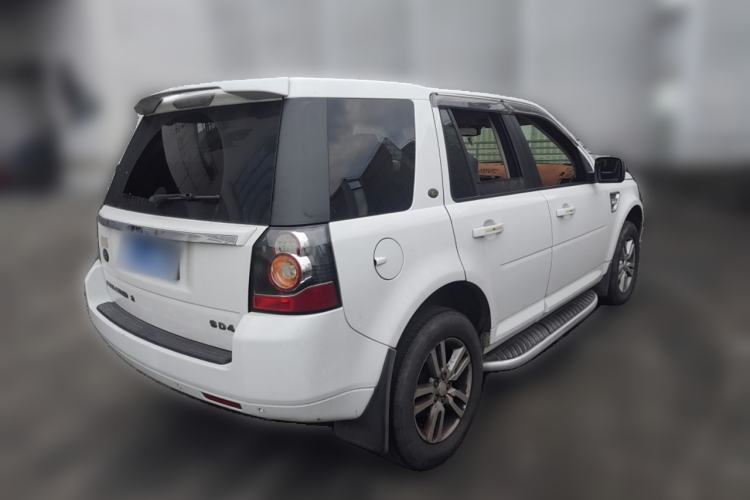 Used Land Rover Freelander 2 2013 2.2T SD4 SE Diesel Edition Rear Right 45 Deg