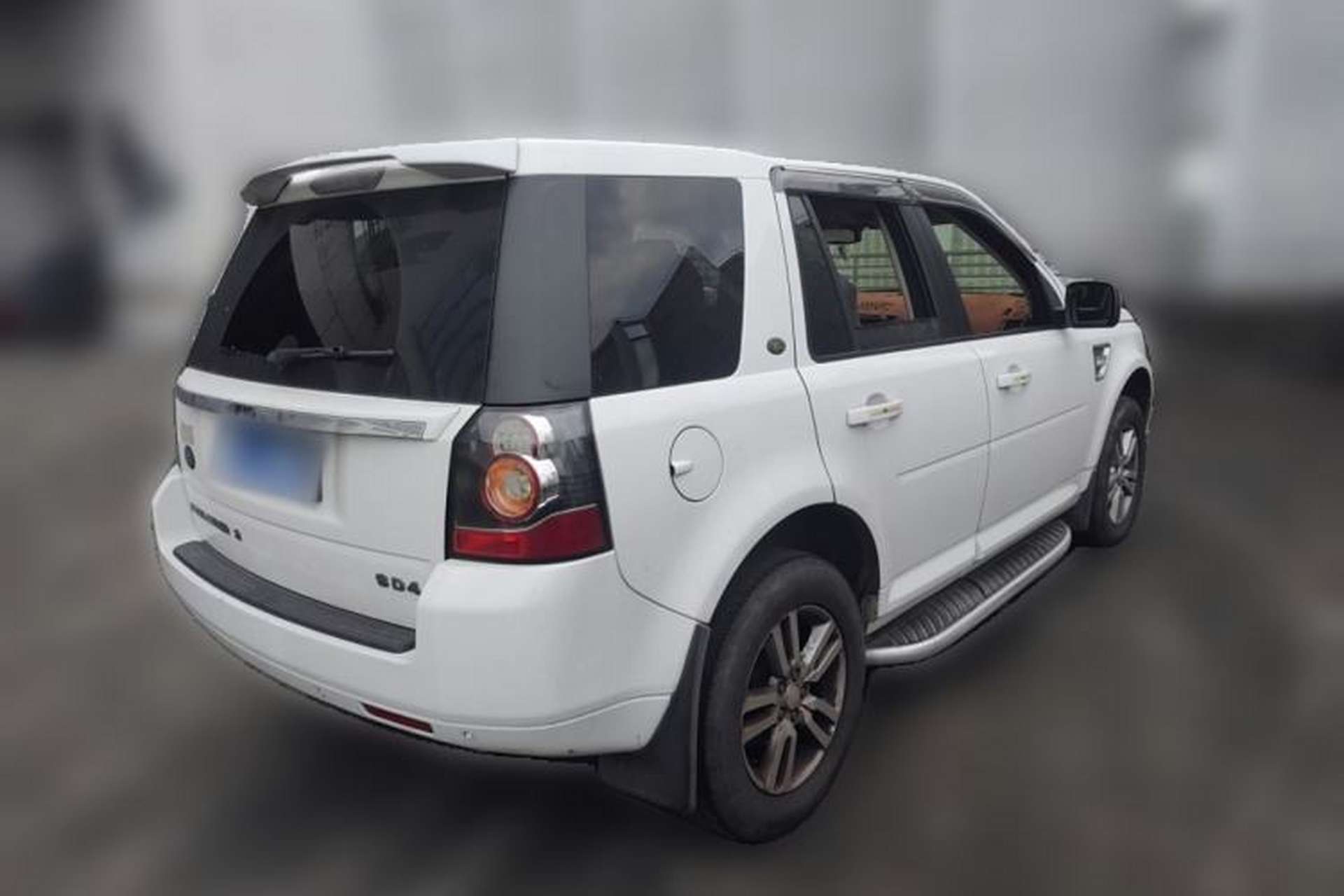 Used Land Rover Freelander 2 2013 2.2T SD4 SE Diesel Edition Rear Right 45 Deg