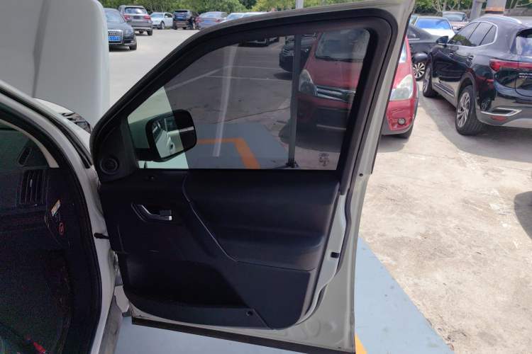 Used Land Rover Freelander 2 2013 2.0T Si4 SE Gasoline Edition Right Front Door Interior