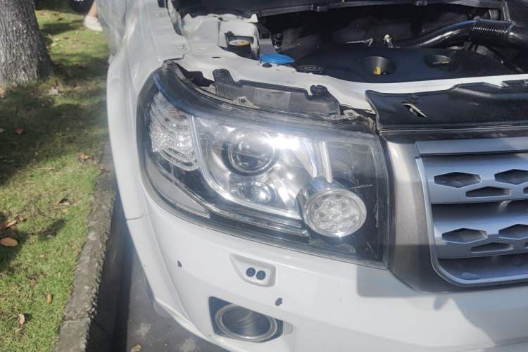 Used Land Rover Freelander 2 2013 2.0T Si4 SE Gasoline Edition Right Front Headlight