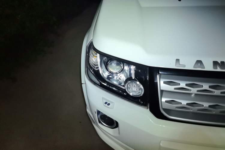 Used Land Rover Freelander 2 2013 2.0T Si4 HSE Gasoline Version Right Front Headlight
