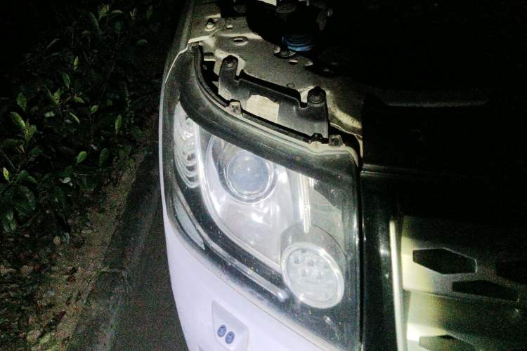 Used Land Rover Freelander 2 2013 2.0T Si4 SE Gasoline Edition Right Front Headlight
