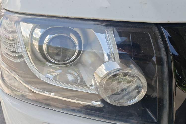 Used Land Rover Freelander 2 2013 2.0T Si4 SE Gasoline Edition Right Front Headlight