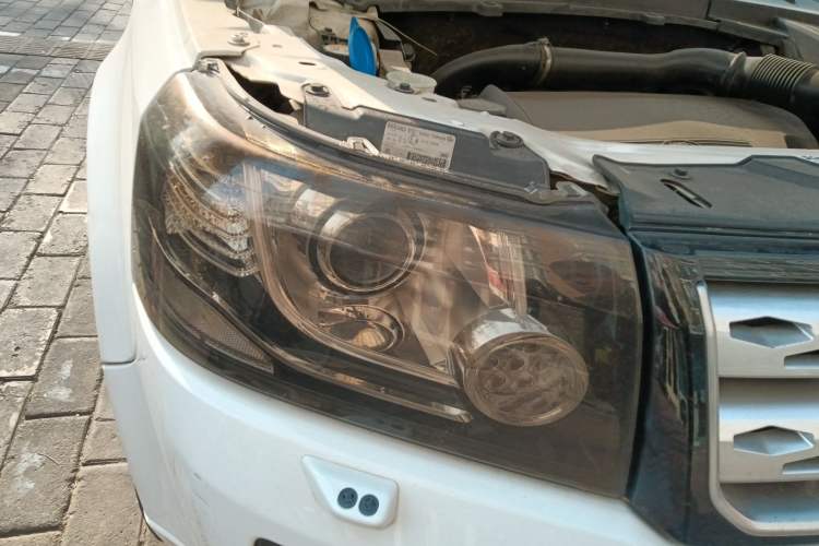 Used Land Rover Freelander 2 2013 2.2T SD4 SE Diesel Edition Right Front Headlight