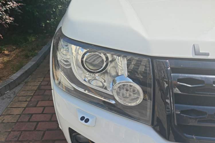 Used Land Rover Freelander 2 2013 2.2T SD4 SE Diesel Edition Right Front Headlight
