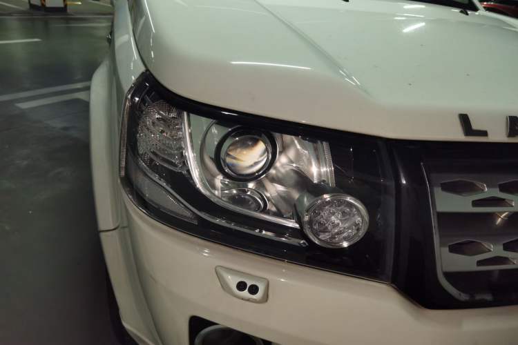 Used Land Rover Freelander 2 2013 2.0T Si4 SE Gasoline Edition Right Front Headlight