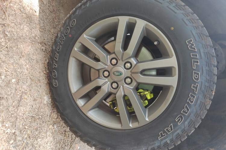 Used Land Rover Freelander 2 2013 2.0T Si4 SE Gasoline Edition Right Front Wheel Hub