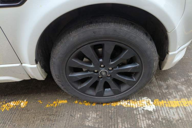 Used Land Rover Freelander 2 2013 2.0T Si4 HSE Gasoline Version Right Front Wheel Hub