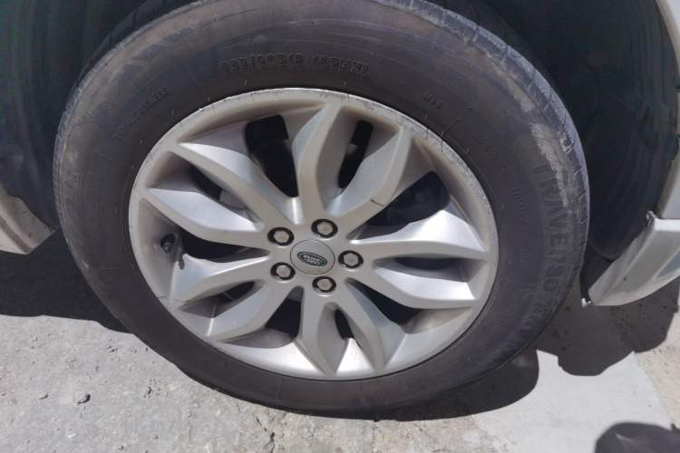 Used Land Rover Freelander 2 2013 2.0T Si4 HSE Gasoline Version Right Front Wheel Hub