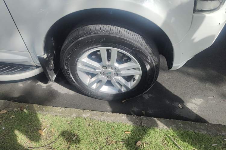 Used Land Rover Freelander 2 2013 2.0T Si4 SE Gasoline Edition Right Front Wheel Hub