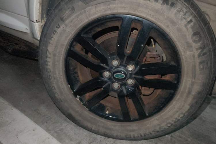 Used Land Rover Freelander 2 2013 2.2T SD4 SE Diesel Edition Right Front Wheel Hub
