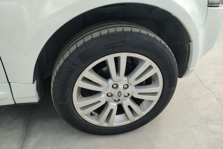 Used Land Rover Freelander 2 2013 2.0T Si4 Dynamic Limited Edition Right Front Wheel Hub