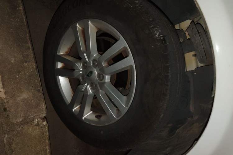 Used Land Rover Freelander 2 2013 2.0T Si4 SE Gasoline Edition Right Front Wheel Hub