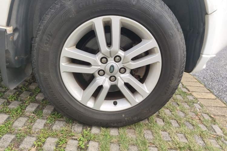 Used Land Rover Freelander 2 2013 2.0T Si4 SE Gasoline Edition Right Front Wheel Hub