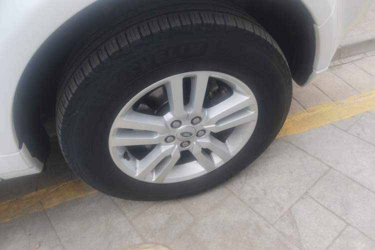 Used Land Rover Freelander 2 2013 2.0T Si4 SE Gasoline Edition Right Front Wheel Hub