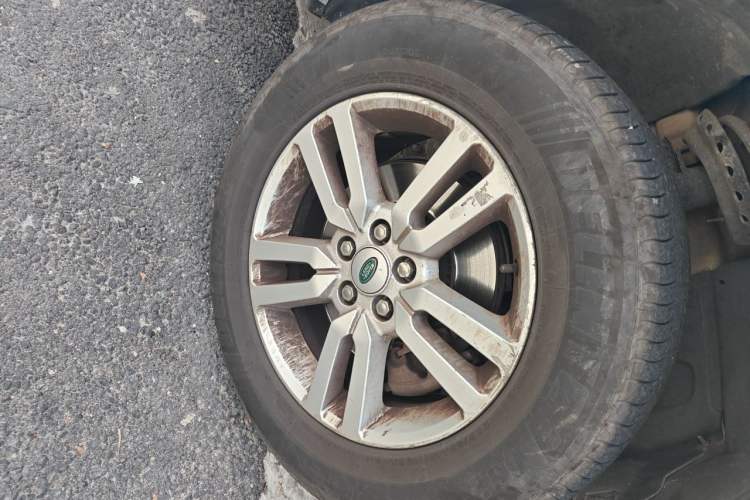 Used Land Rover Freelander 2 2013 2.0T Si4 SE Gasoline Edition Right Front Wheel Hub