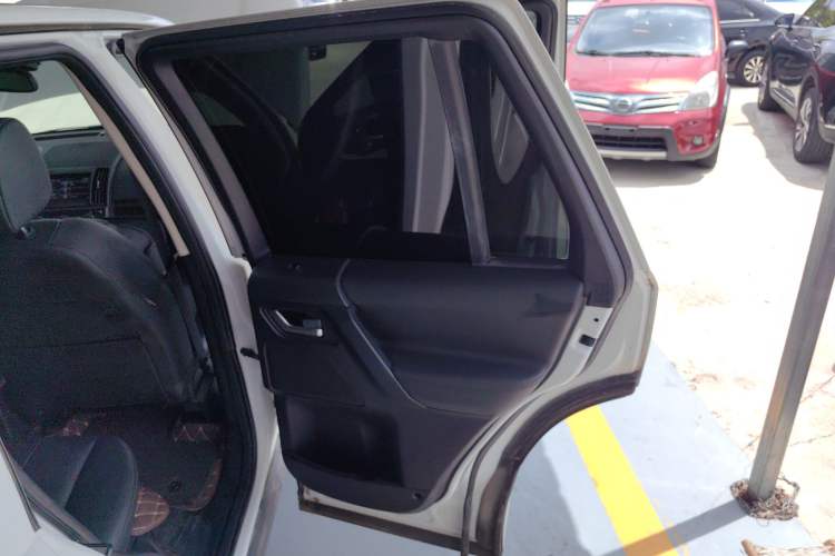 Used Land Rover Freelander 2 2013 2.0T Si4 SE Gasoline Edition Right Rear Door Interior