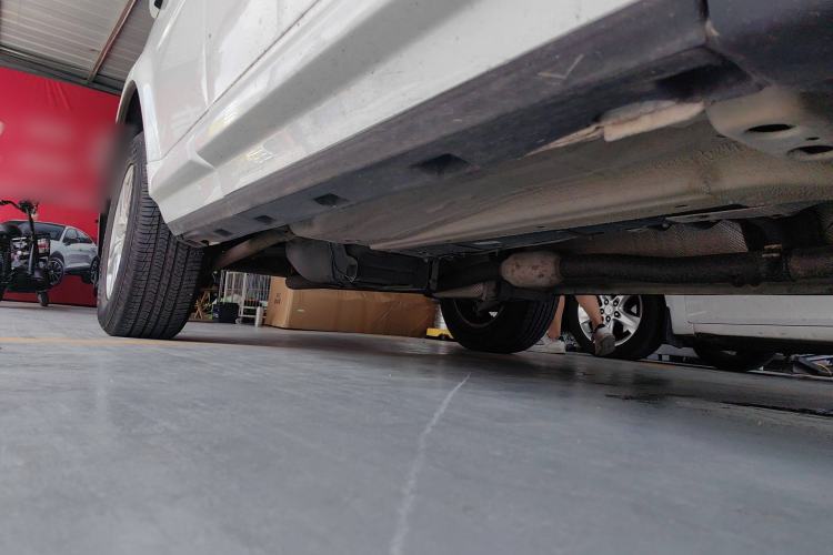 Used Land Rover Freelander 2 2013 2.0T Si4 SE Gasoline Edition Right Side Sill