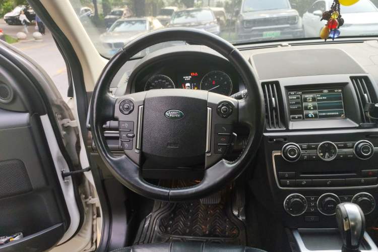 Used Land Rover Freelander 2 2013 2.0T Si4 SE Gasoline Edition Steering Wheel