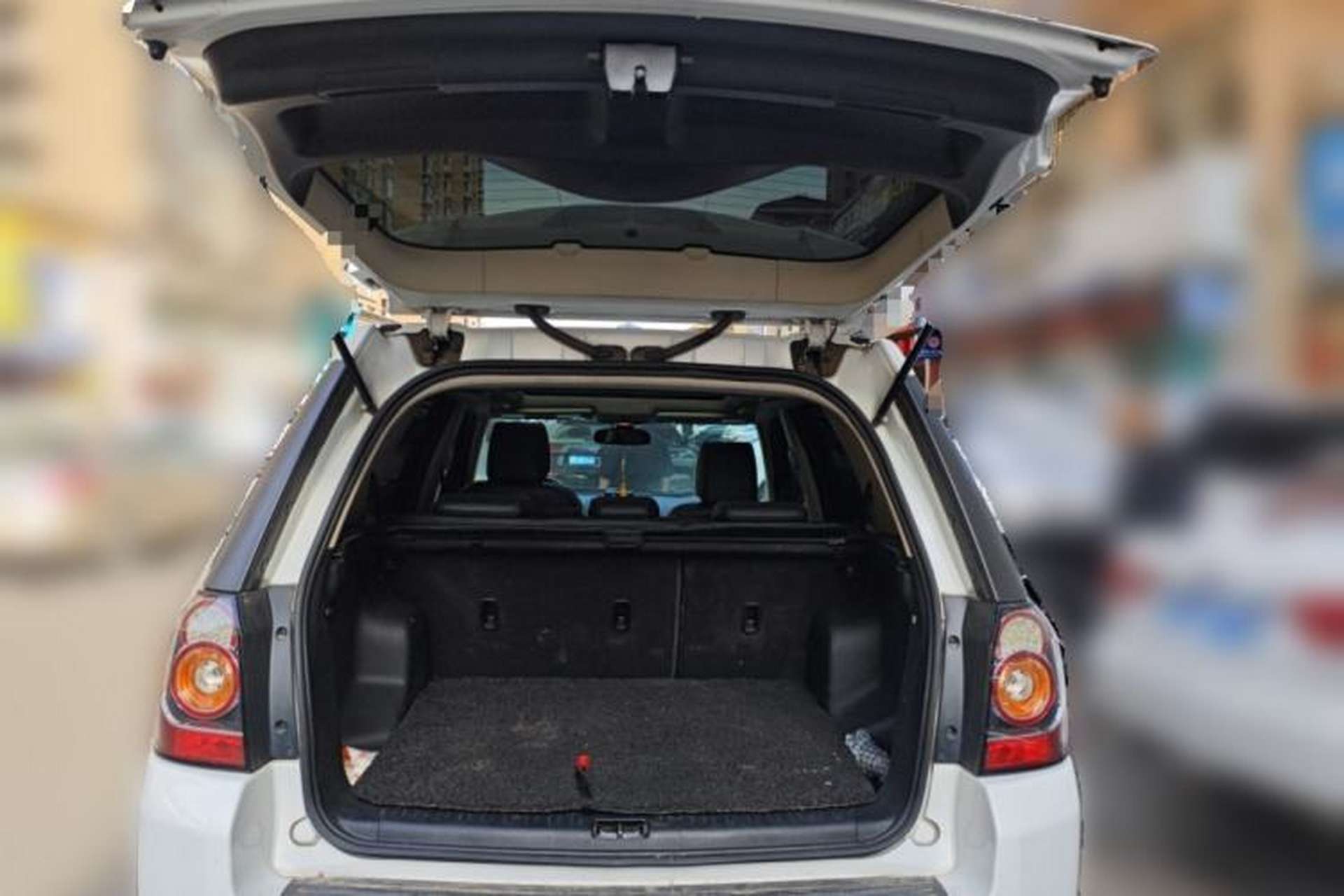 Used Land Rover Freelander 2 2013 2.0T Si4 SE Gasoline Edition Trunk