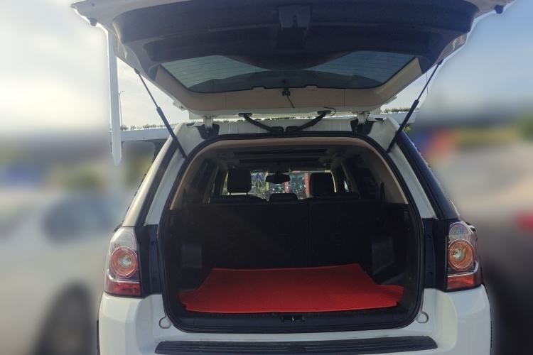 Used Land Rover Freelander 2 2013 2.0T Si4 SE Gasoline Edition Trunk