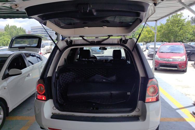 Used Land Rover Freelander 2 2013 2.0T Si4 SE Gasoline Edition Trunk