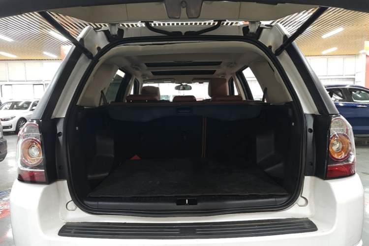 Used Land Rover Freelander 2 2013 2.0T Si4 HSE Gasoline Version Trunk