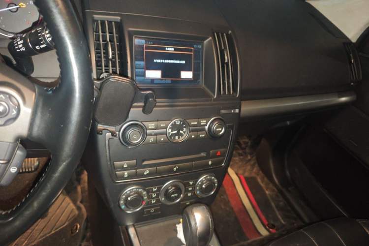 Used Land Rover Freelander 2 2014 2.0T Si4 SE Gasoline Version Audio And AC Panel