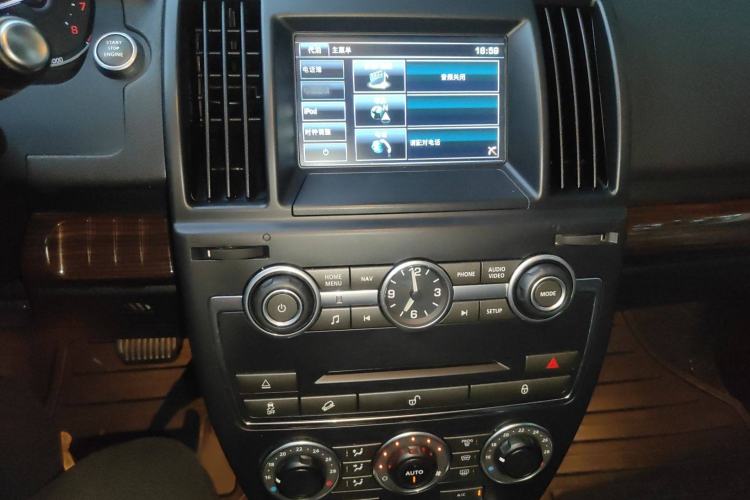 Used Land Rover Freelander 2 2014 2.0T Si4 SE Gasoline Version Audio And AC Panel